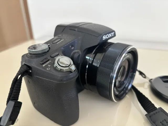 Camera Sony HX-100v, lente Zeiss, Zoom Dig 30X, Opt 10X, Full HD