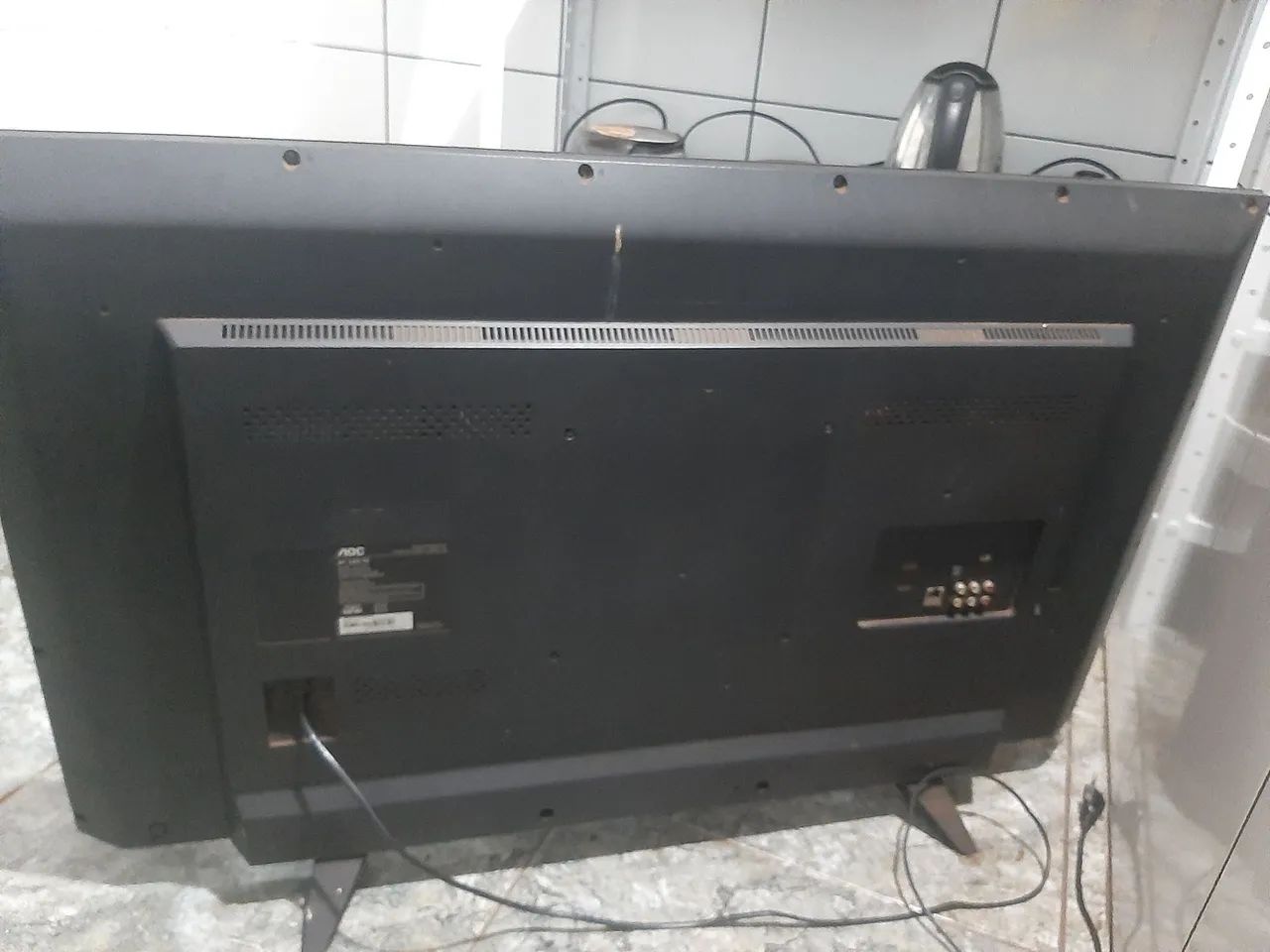 Vendo TV  AOC 43 polegadas 500 reais com defeito na tela  - Foto 4