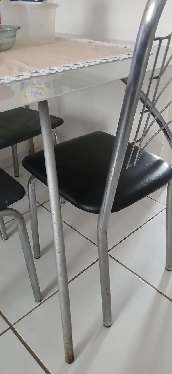 Mesa 4 cadeiras tampo de vidro - Foto 3