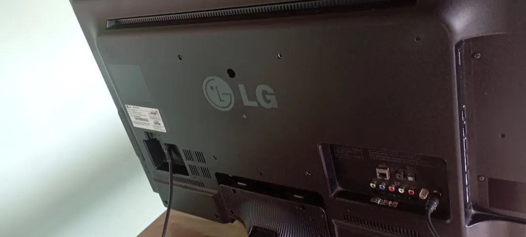 TV LED 39" Smart TV LG Full HD 3 HDMI 39LN5700 - Foto 3