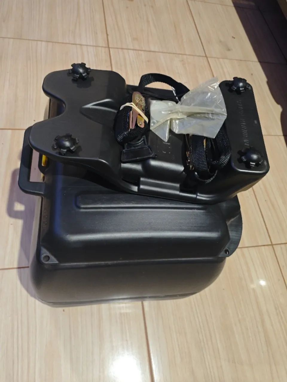 Baú 100L ICBras, com suporte incluso - Foto 5