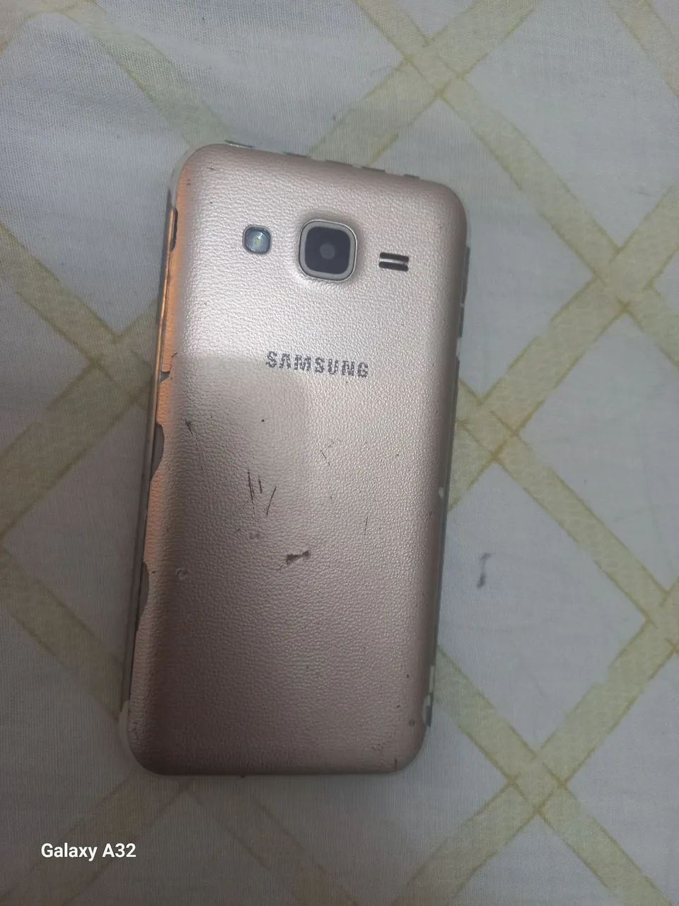 Samsung J2 2015 (LER DESC) - Foto 2