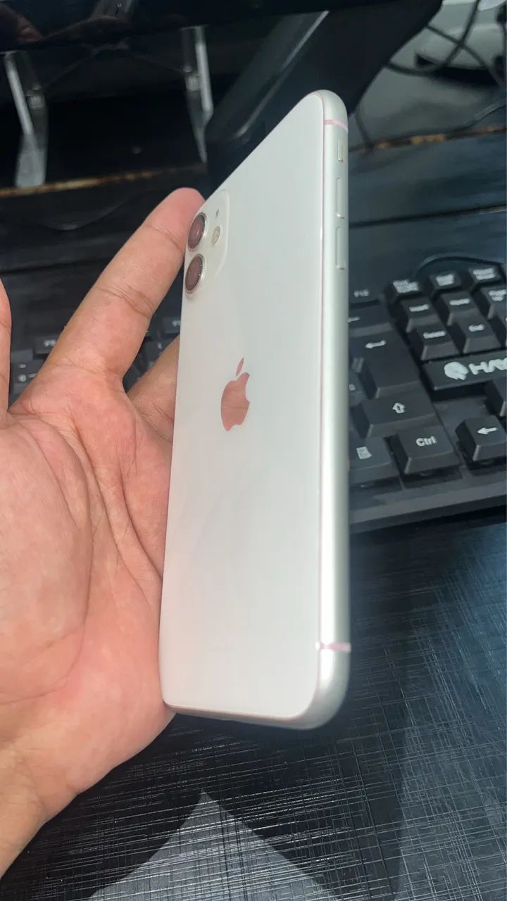 IPHONE 11, 128gb COM NOTA - Celulares e Smartphones - Horto