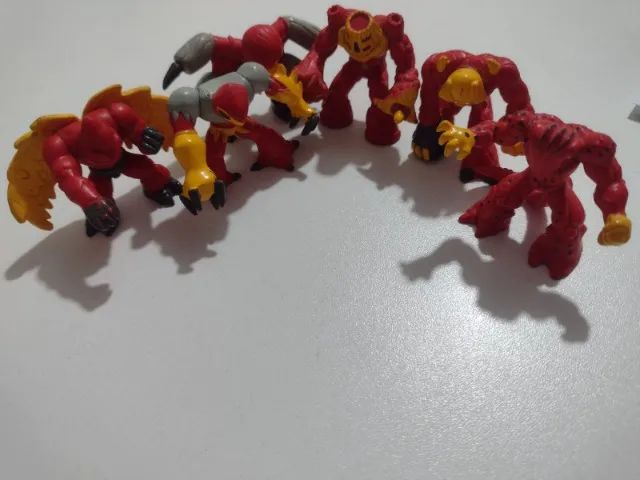 lote com seis gormiti elemento fogo original giochi preziosi - Foto 5