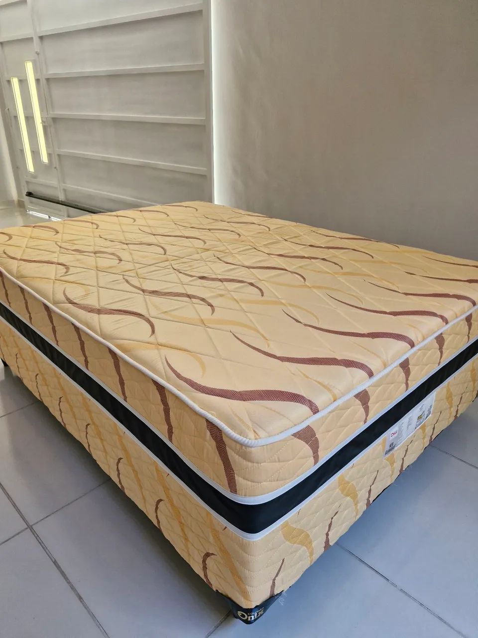 Cama casal Onix