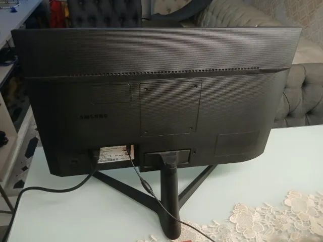 Monitor Samsung 24 polegadas com painel IPS - Foto 3