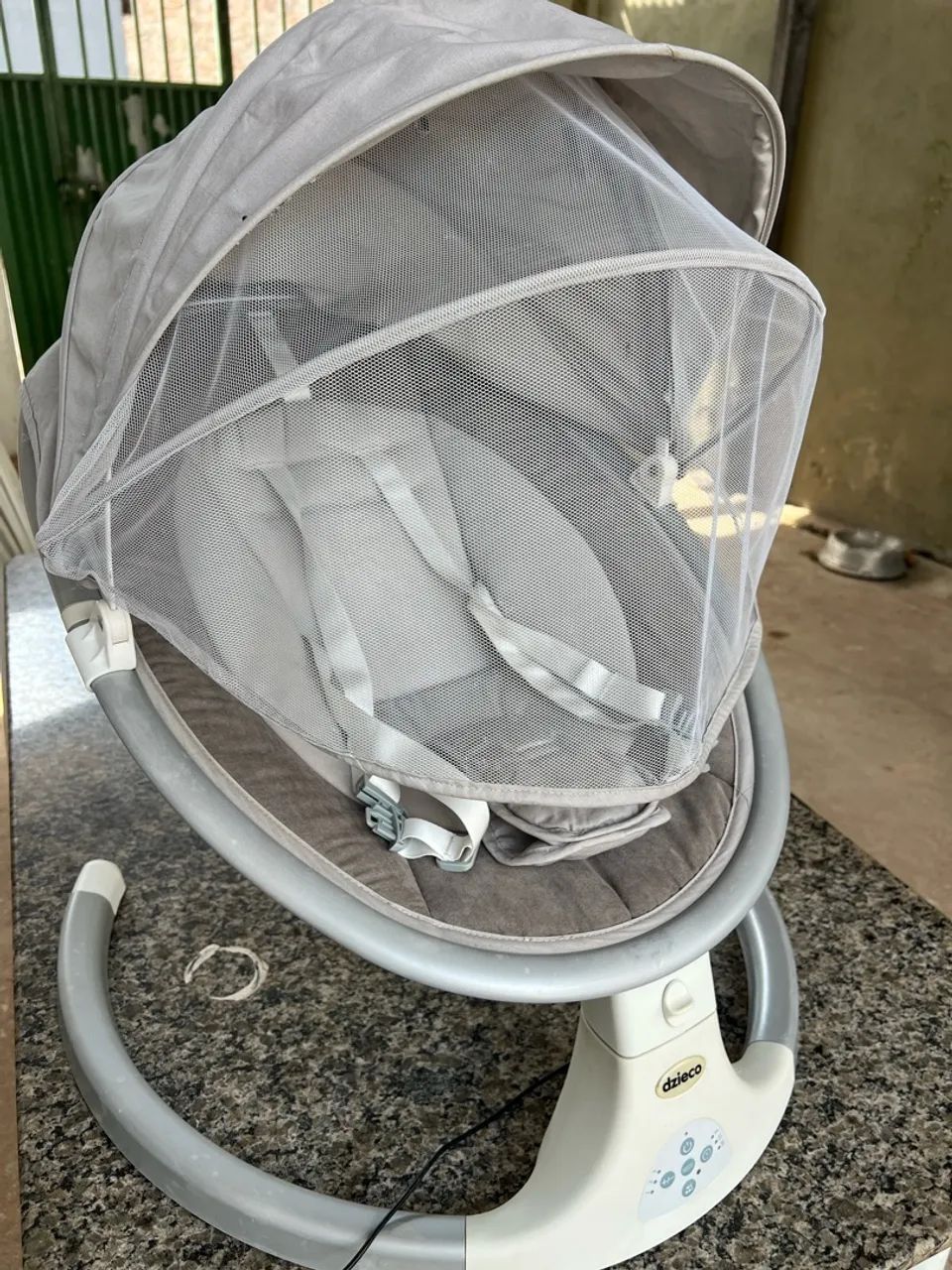 Cadeirinha de balanço e descanso de bebê elétrica 