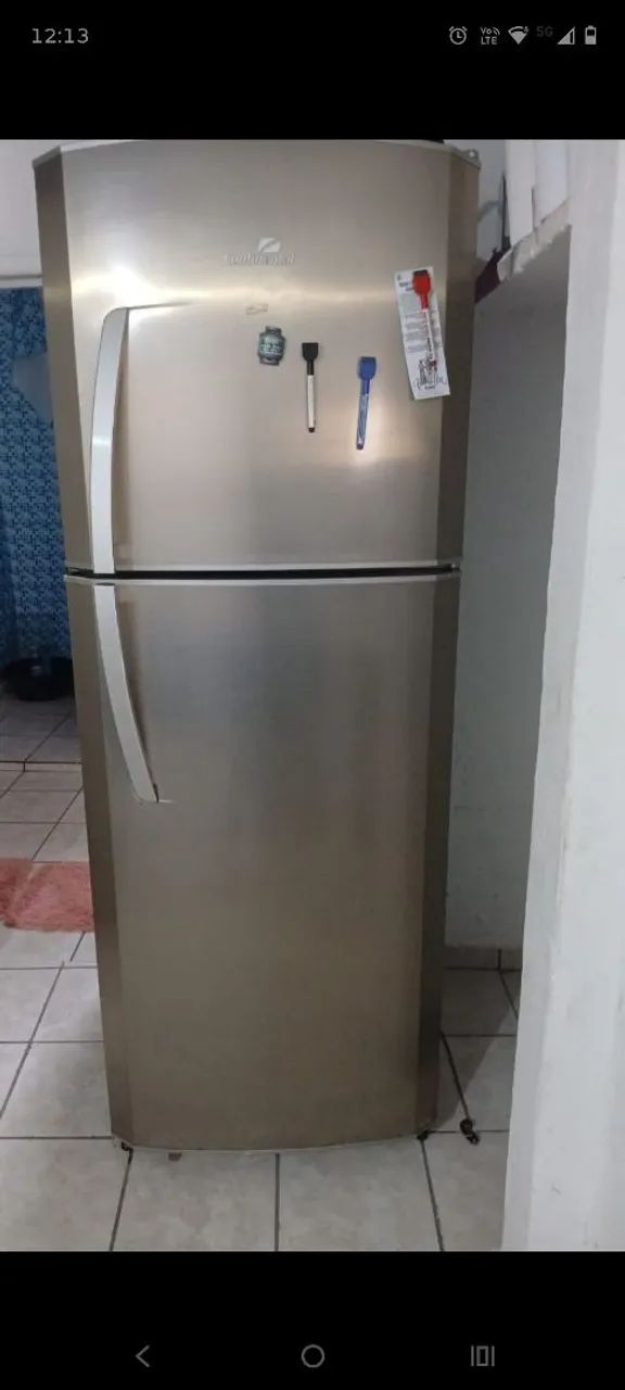Geladeira Continental em ótimo estado 
