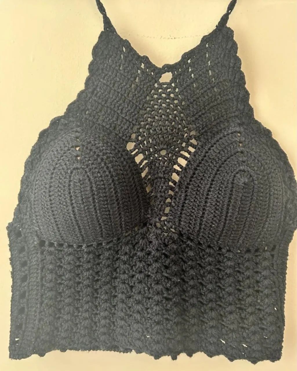 Cropped de Crochê Preto Artesanal - Foto 5