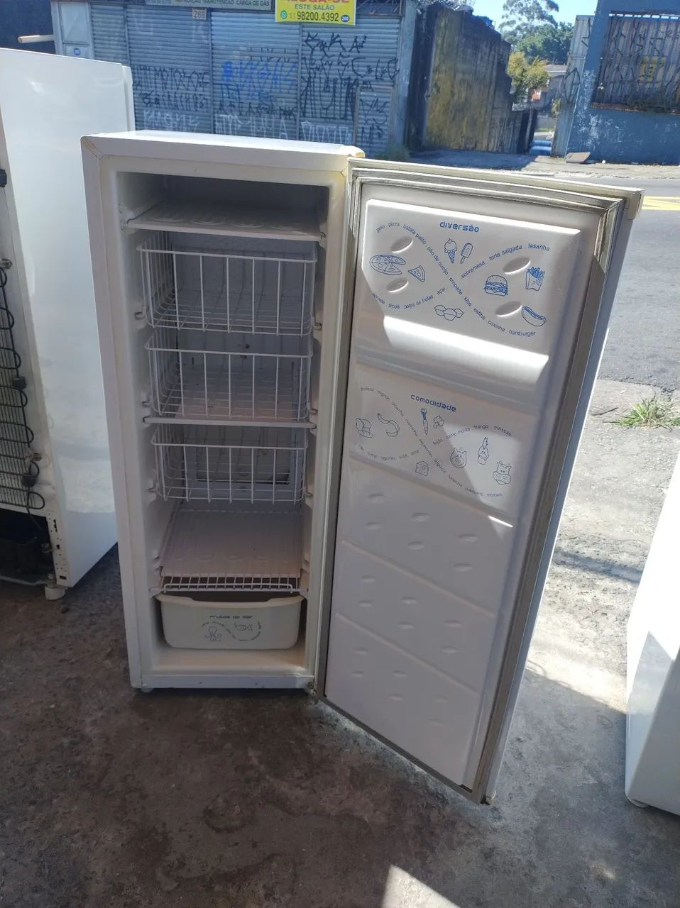 Freezer vertical funcionando perfeitamente  - Foto 2