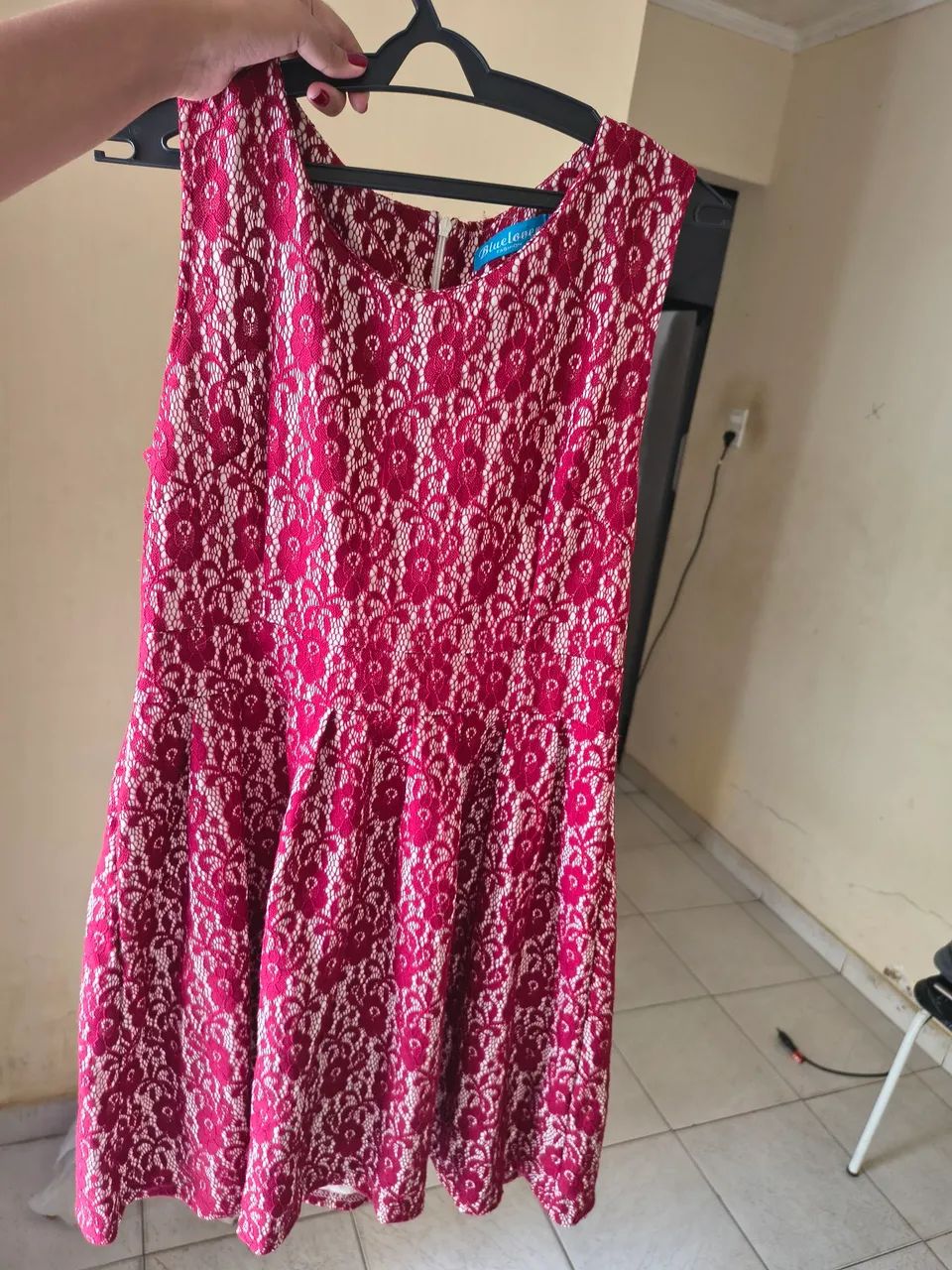 Vestido renda vermelho M/G - Foto 2