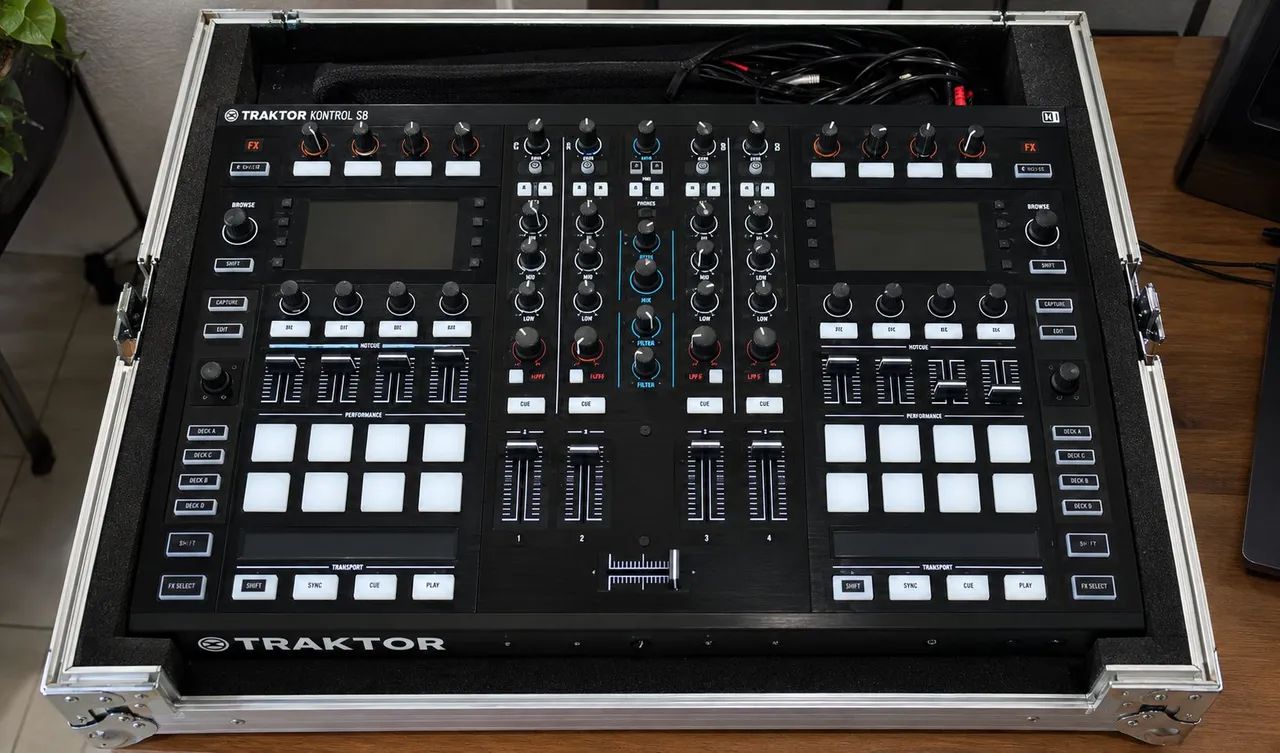 Traktor S8 - Usada 