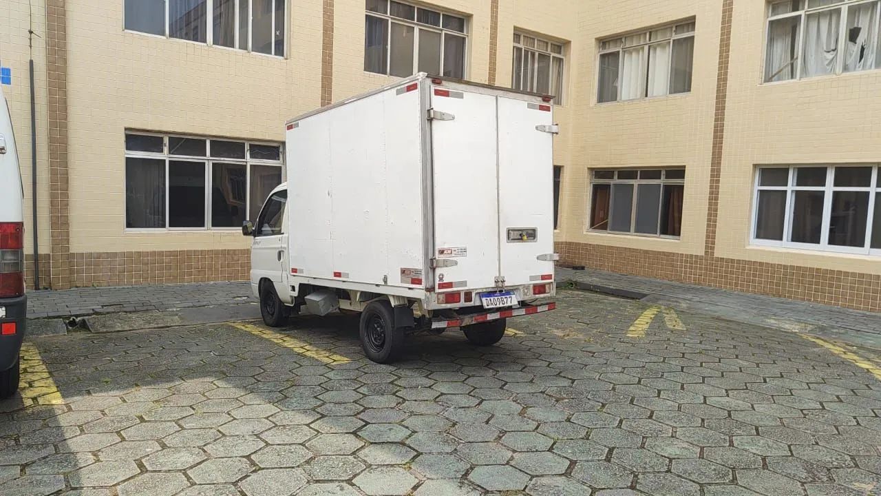 Fretes Rápidos Effa Towner Junior Baú - Foto 2