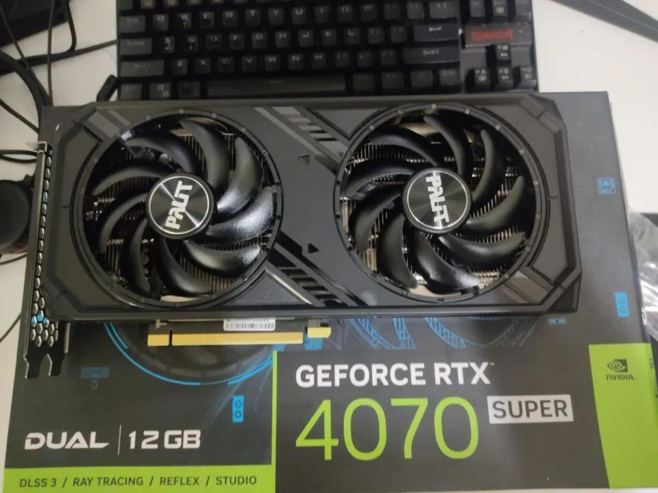 RTX 4070 SUPER - Foto 2