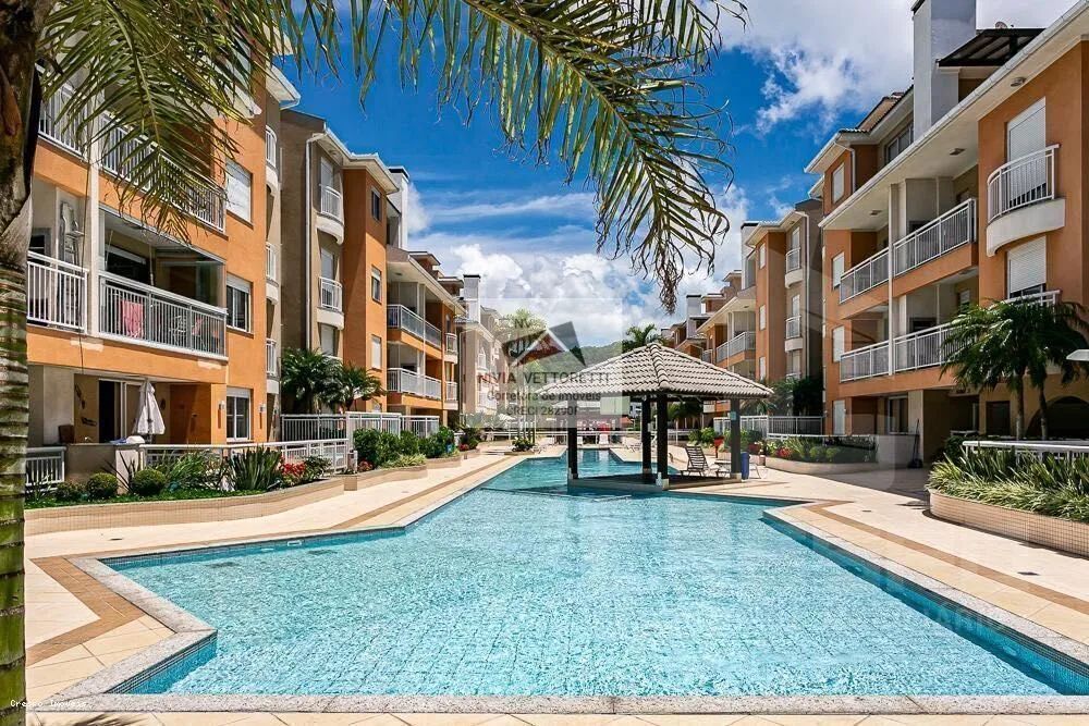 Apartamento térreo 2 dormitórios Mobiliado 150 metros do Mar!