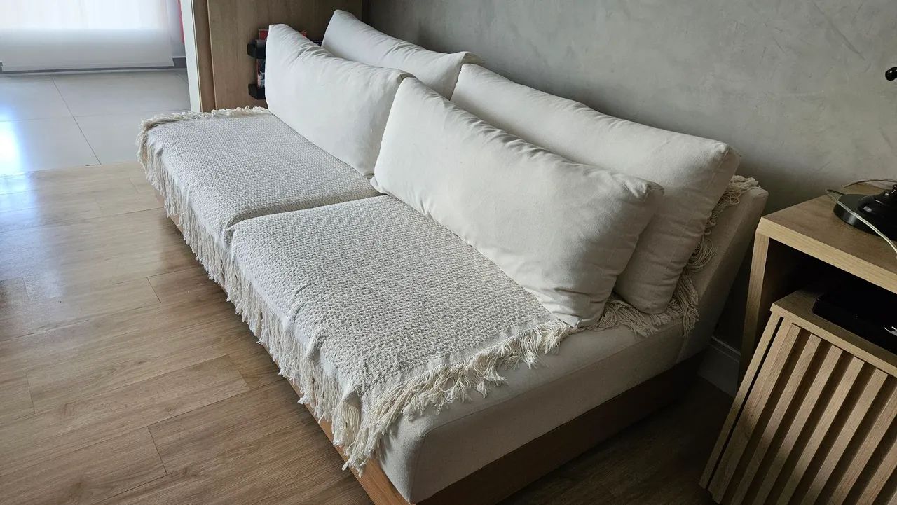 Sofá com design diferenciado - Foto 3