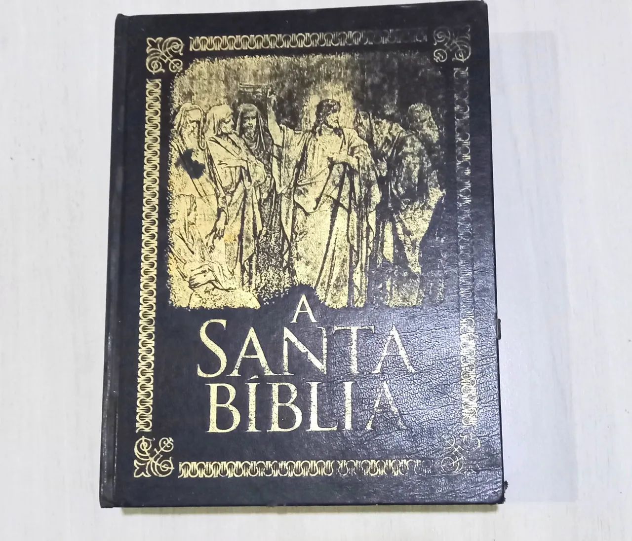 A santa Bíblia do Jornal Extra