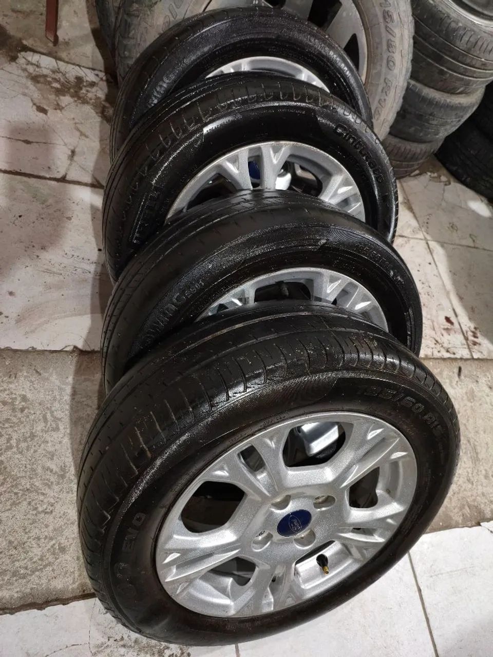 Selling 15-inch FORD NYW FIESTA Wheels with Half-Life Tires