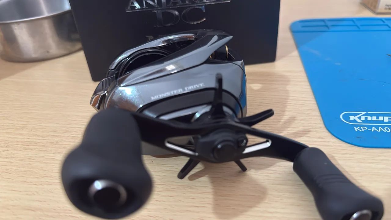 Carretilha shimano Antares MD DC 2018 - DIREITA  - Foto 3