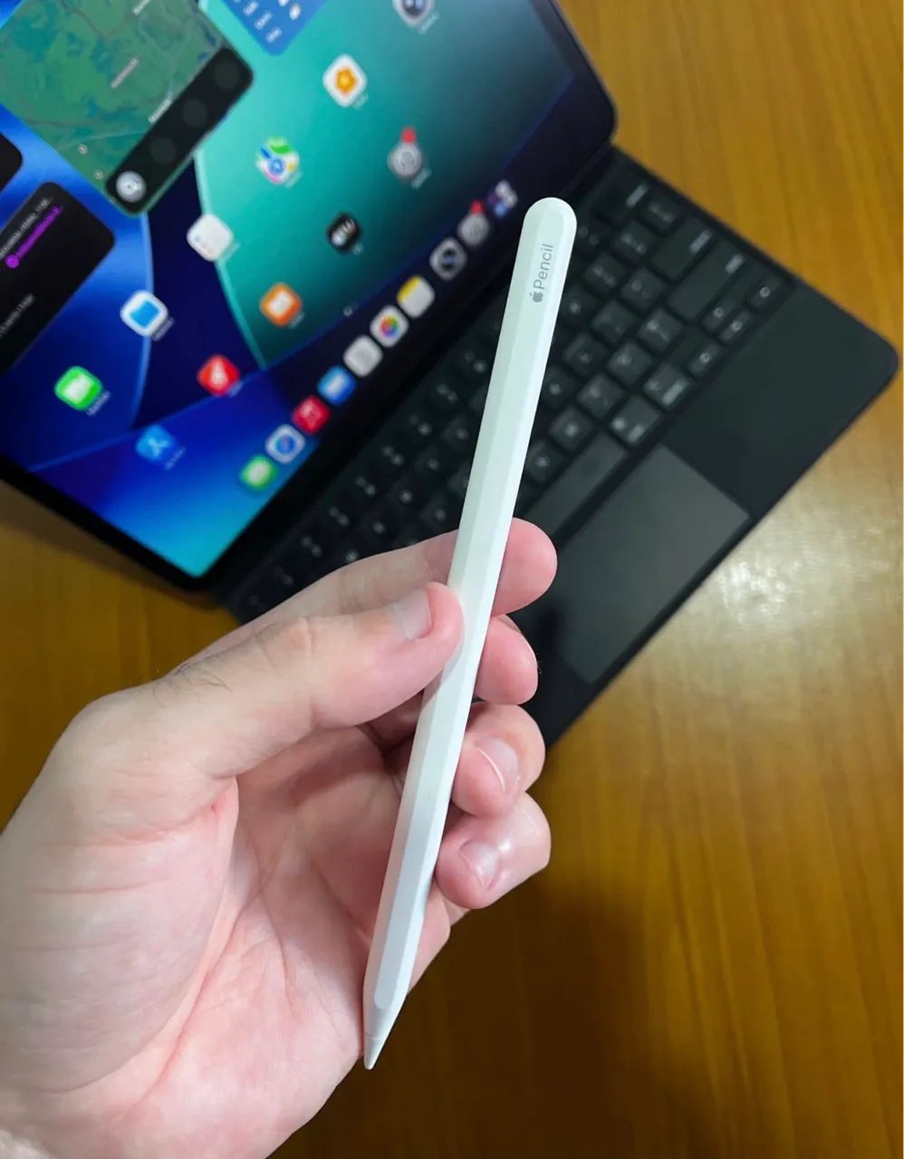 iPad Pro 12,9? 4ª Geração + Magic Keyboard + Apple Pencil 2