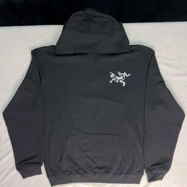 moletom arcteryx preto