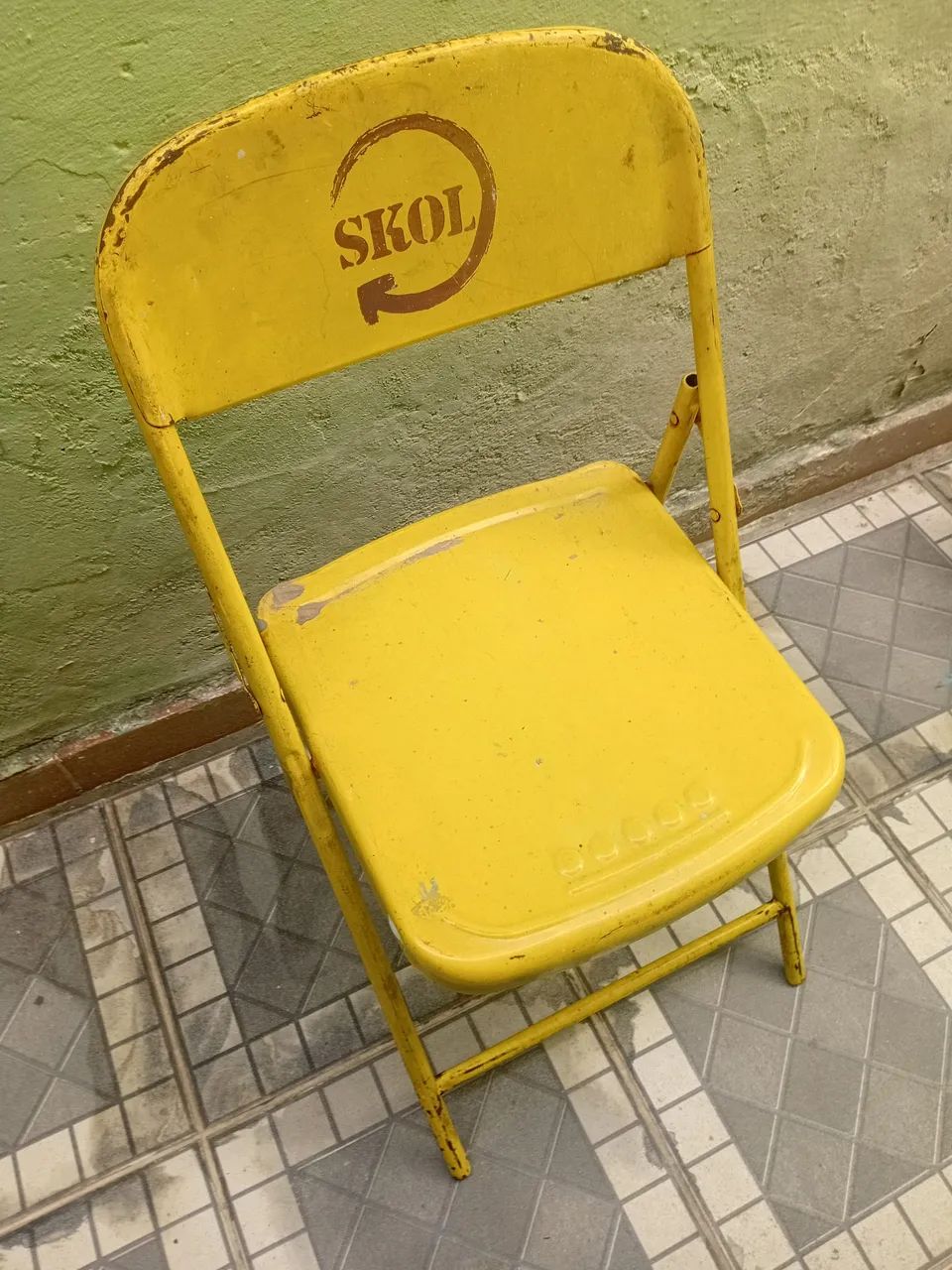 Vendo Cadeira Escrito Skol