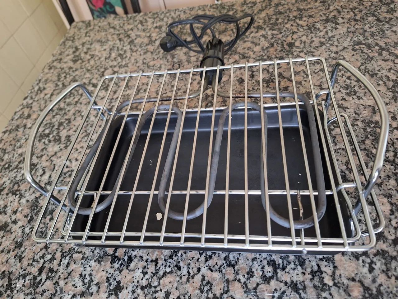 GRILL  ELÉTRICO  110 VTS - Foto 2