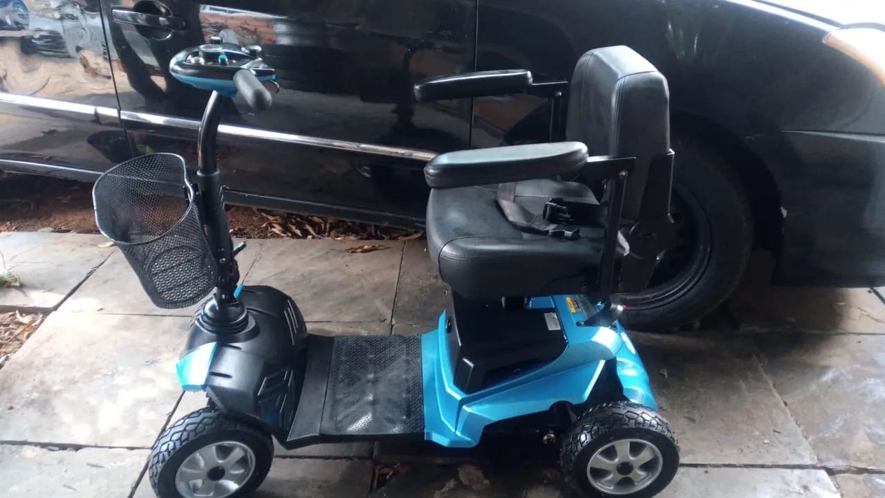 Scooter elétrica 4 rodas  - Foto 2
