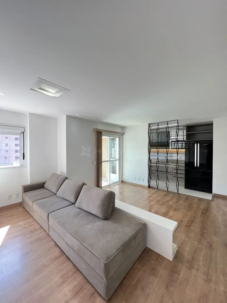 Apartamento mobiliado 02 Dormitórios - Zona 08 - Foto 4