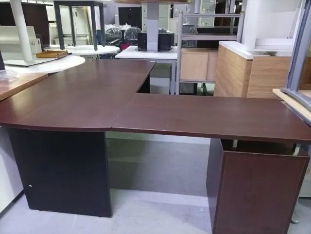 Mesa L Modelo Diretor Com gaveteiro  - Foto 3