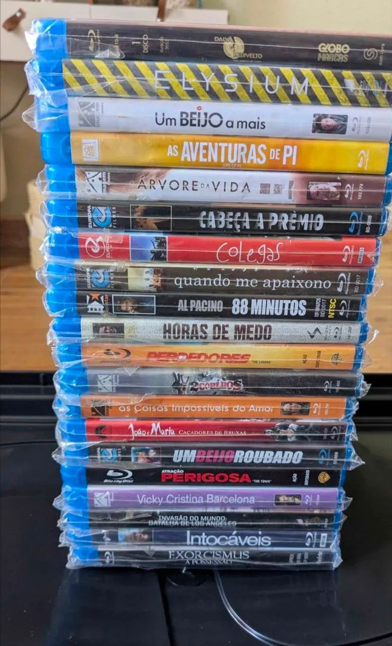 Pack de 40 Filmes Blu-Rays Semi Novos Originais - CDs, DVDs etc