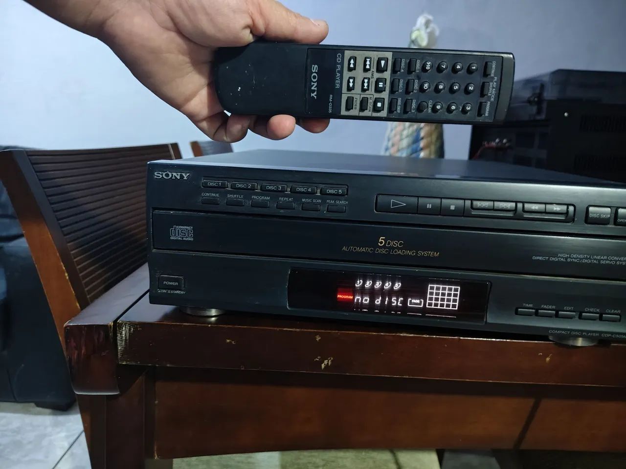 : "CD Player Sony 5 Discos + Controle Remoto Original - Foto 2
