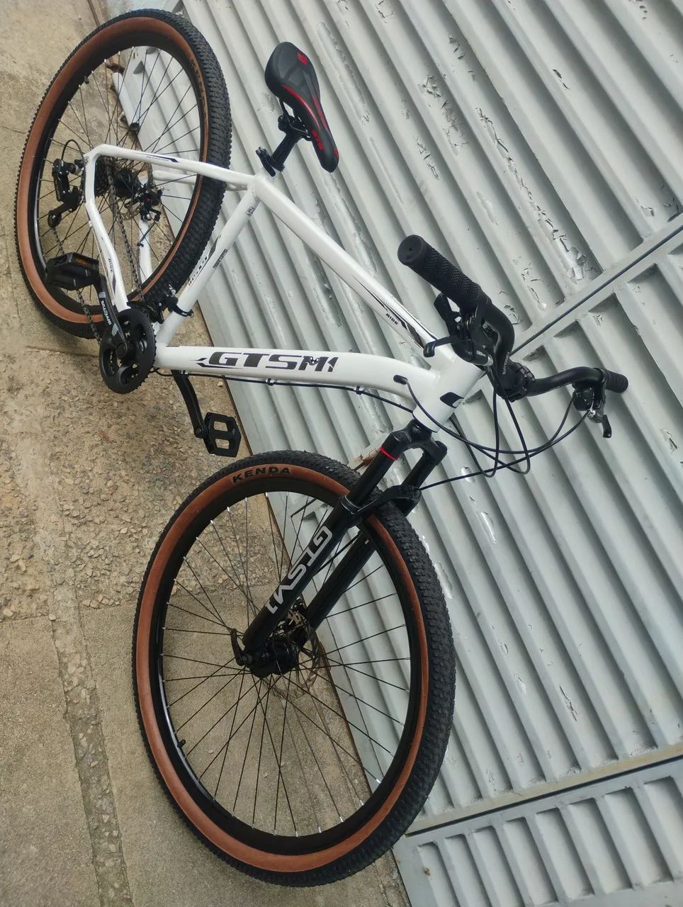 Vende-se uma bike aro 29.