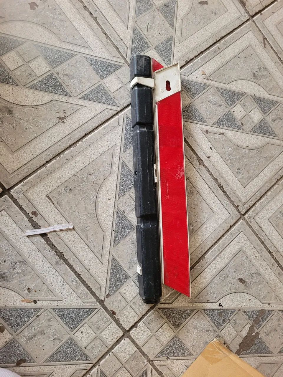 Chave de roda e triângulo  - Foto 2