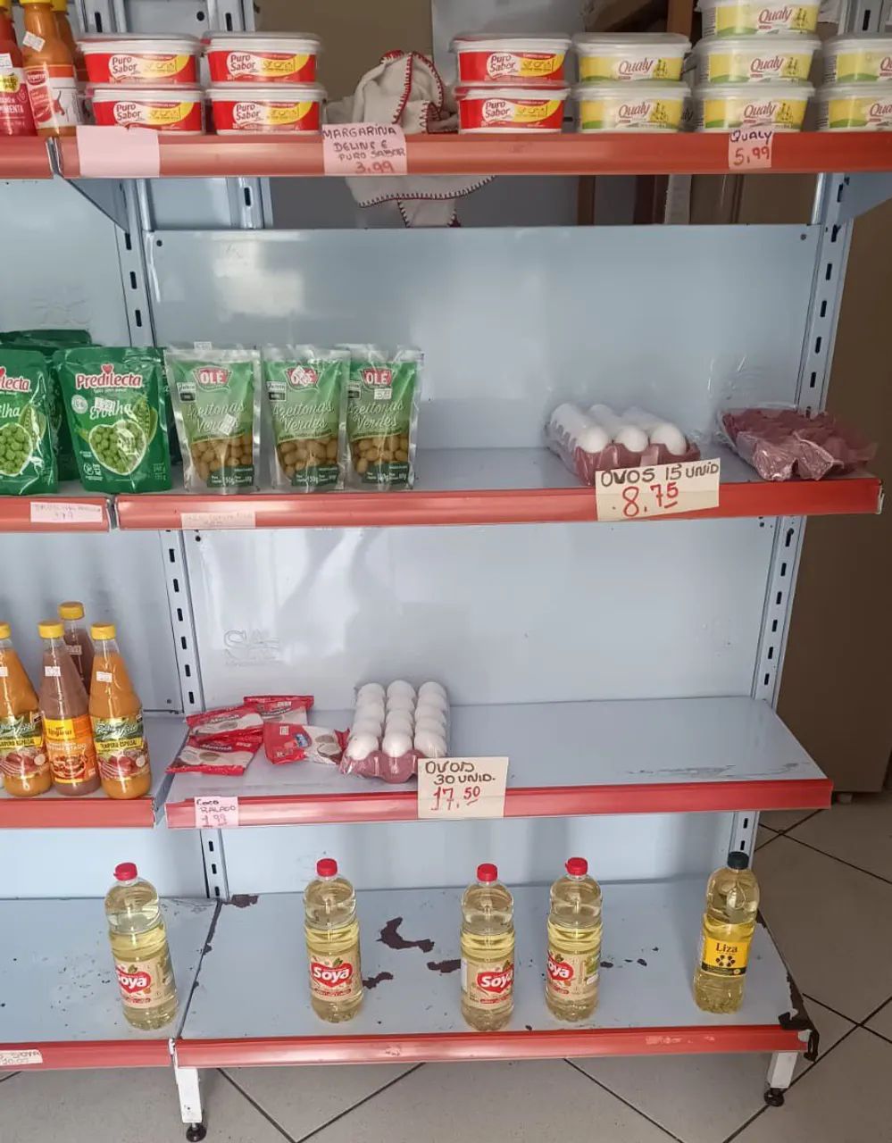 Vende-se: 3 gôndolas,valor R$1200  - Foto 2