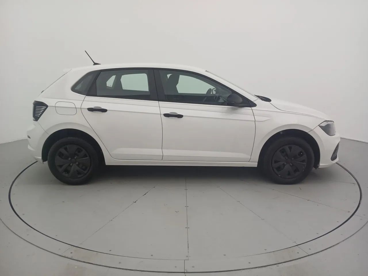 Volkswagen Polo Track 1.0 Flex 12V 5p, foto 6 de 18