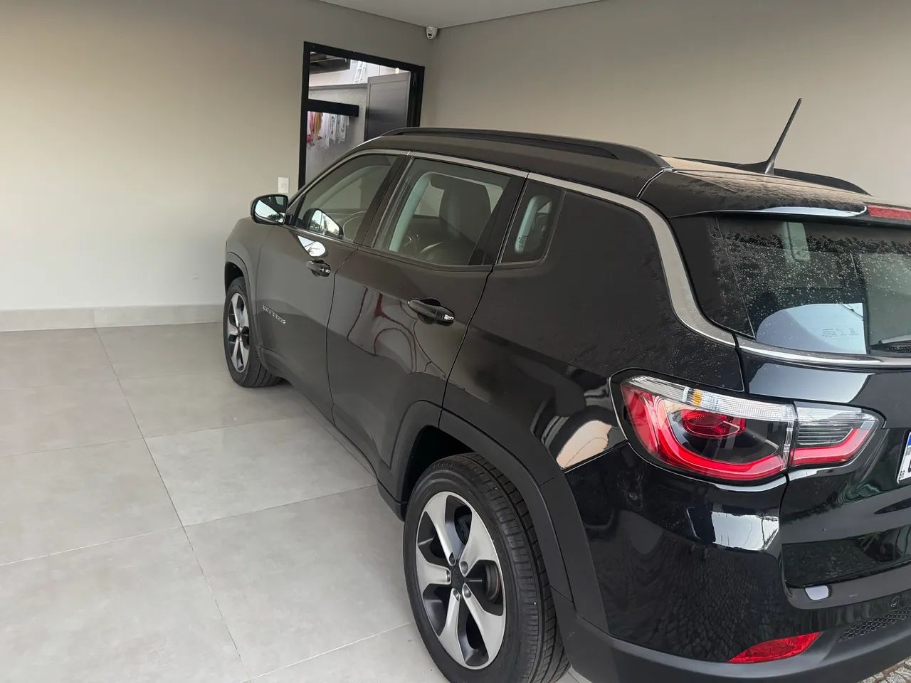 Jeep Compass Longitude 2.0 4X2 Flex 16V Aut. 2017 - Foto 3