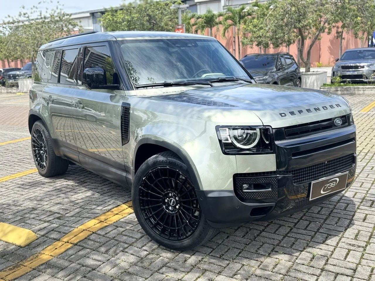 Land Rover Defender 110 2.0 Turbo HSE SI4 AUT 2022