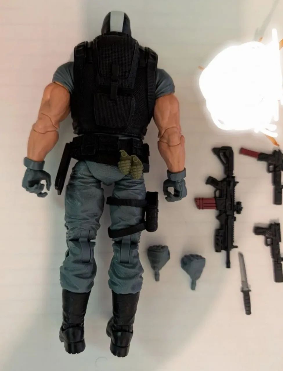Ossos Cruzados (Crossbones) Marvel Legends Hasbro  - Foto 3