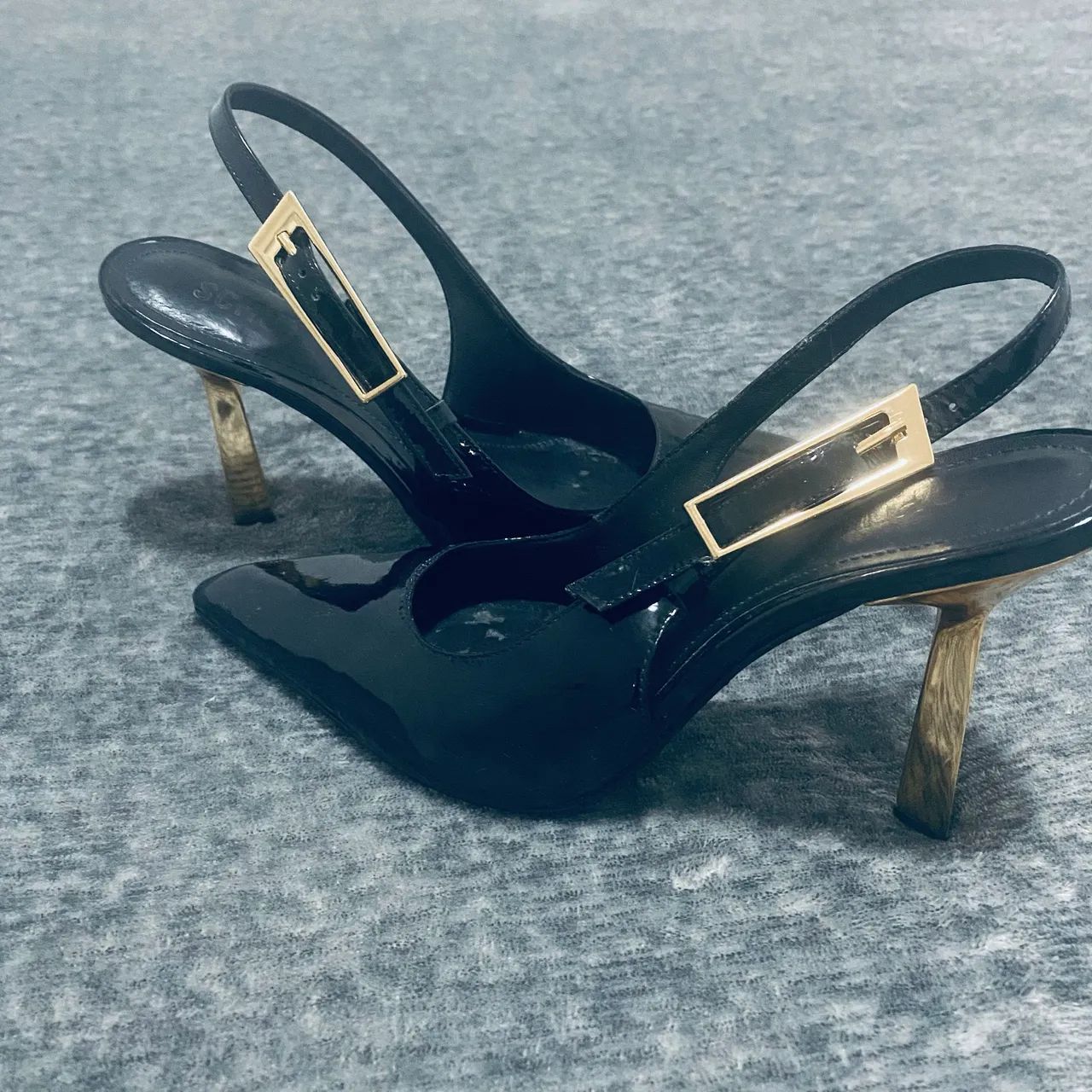 Scarpin Schutz e Zara - Foto 2