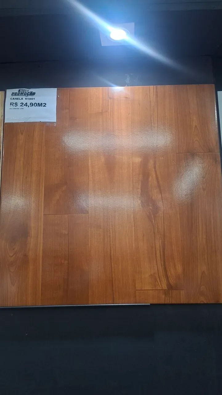 Ceramica canela 61x61 
