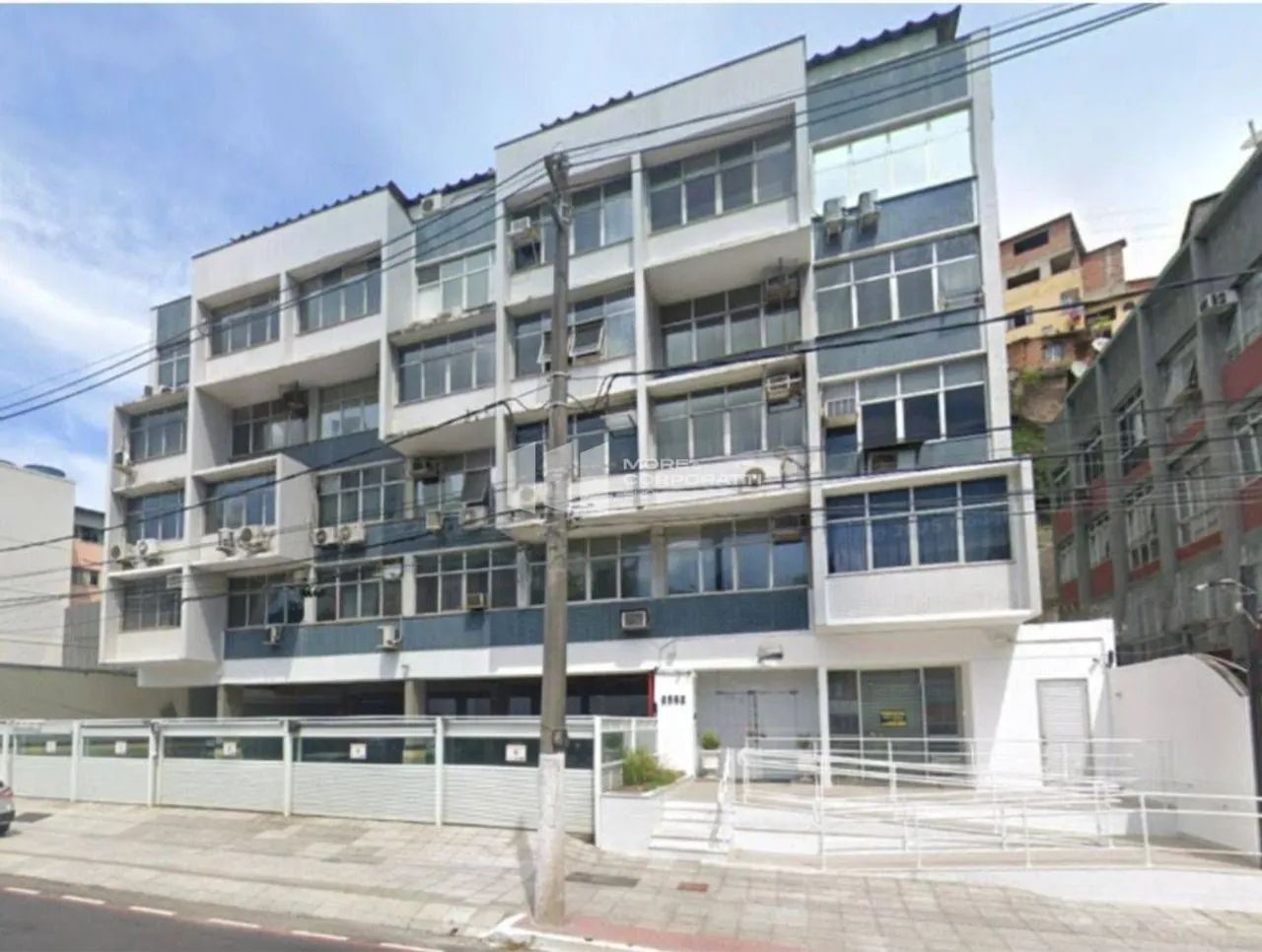 Sala comercial - 85m² - Ed. Espaço Um - Bento Ferreira - Vitória/ES