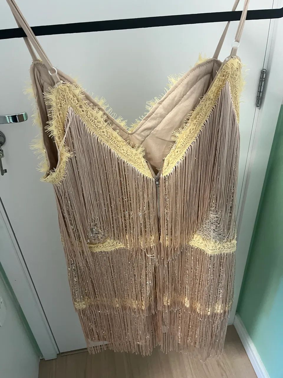 Vestido apenas provado e nunca usado  - Foto 3