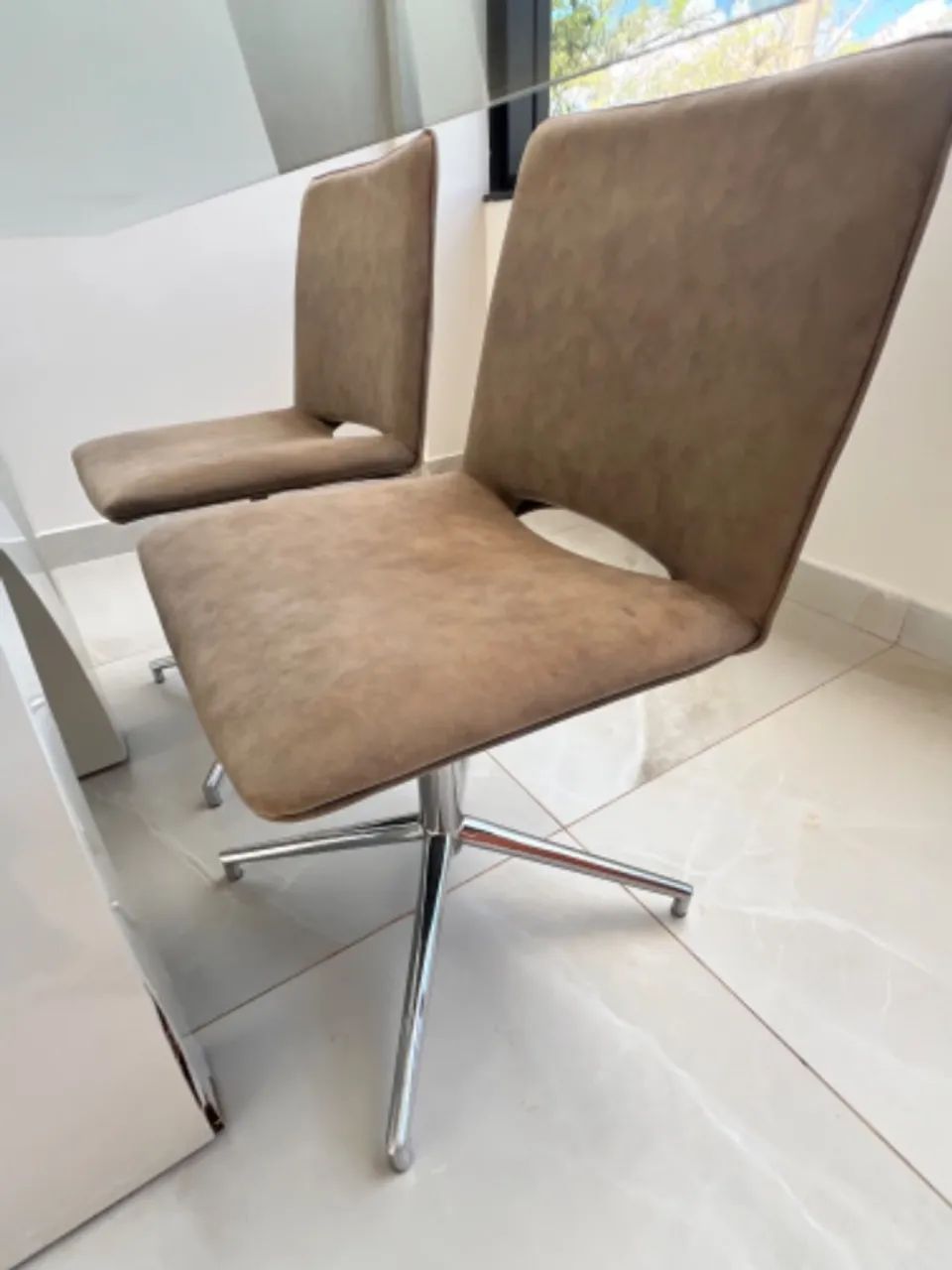 Cadeiras para mesa de jantar 