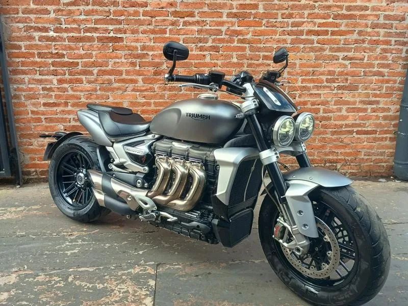 TRIUMPH ROCKET 3R 2023 - Foto 3