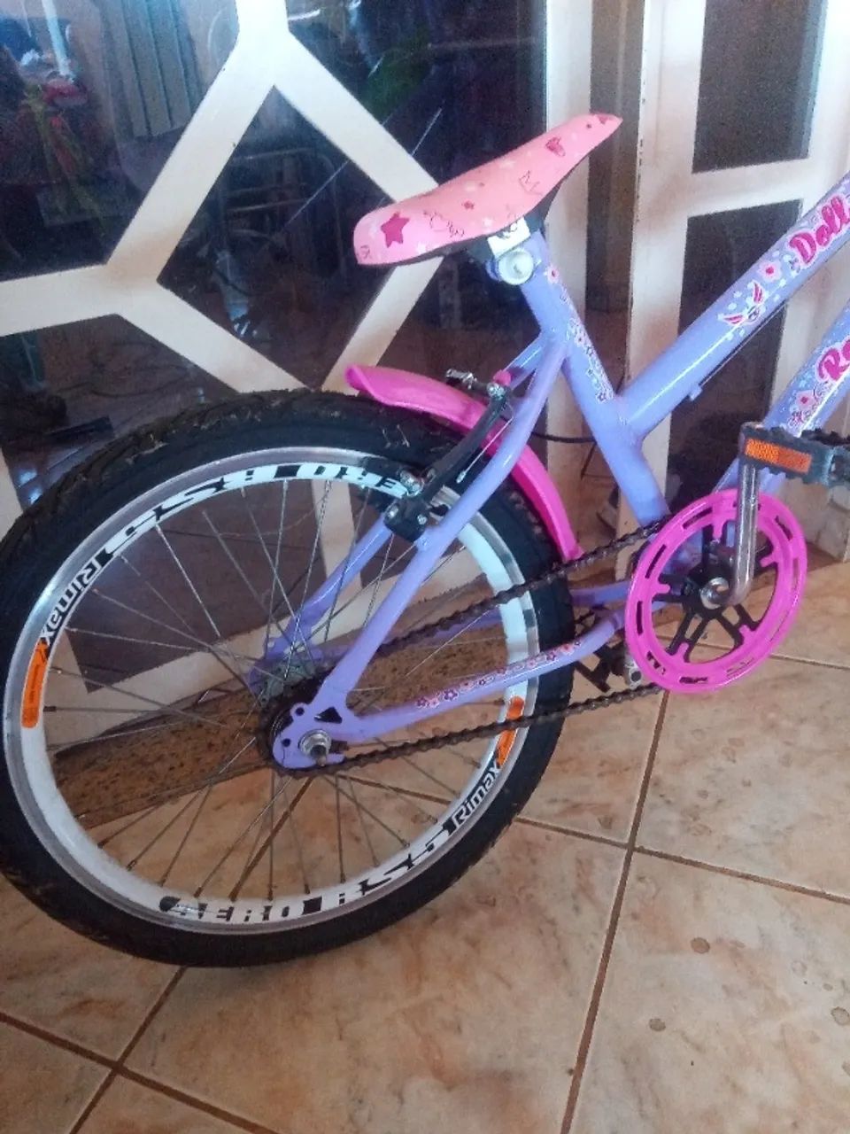 Bicicleta aro 20, praticamente nova. - Foto 2
