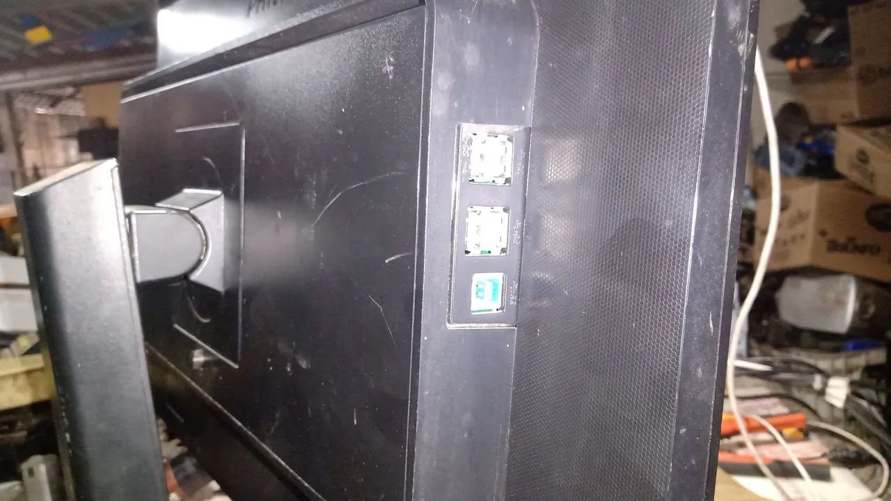 Monitor gamer Philips 242G5D com tela quebrada  - Foto 5
