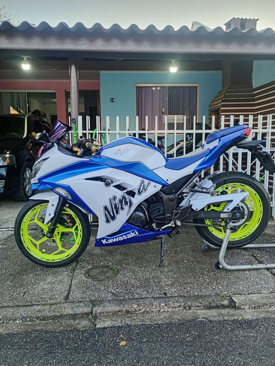 NINJA 300