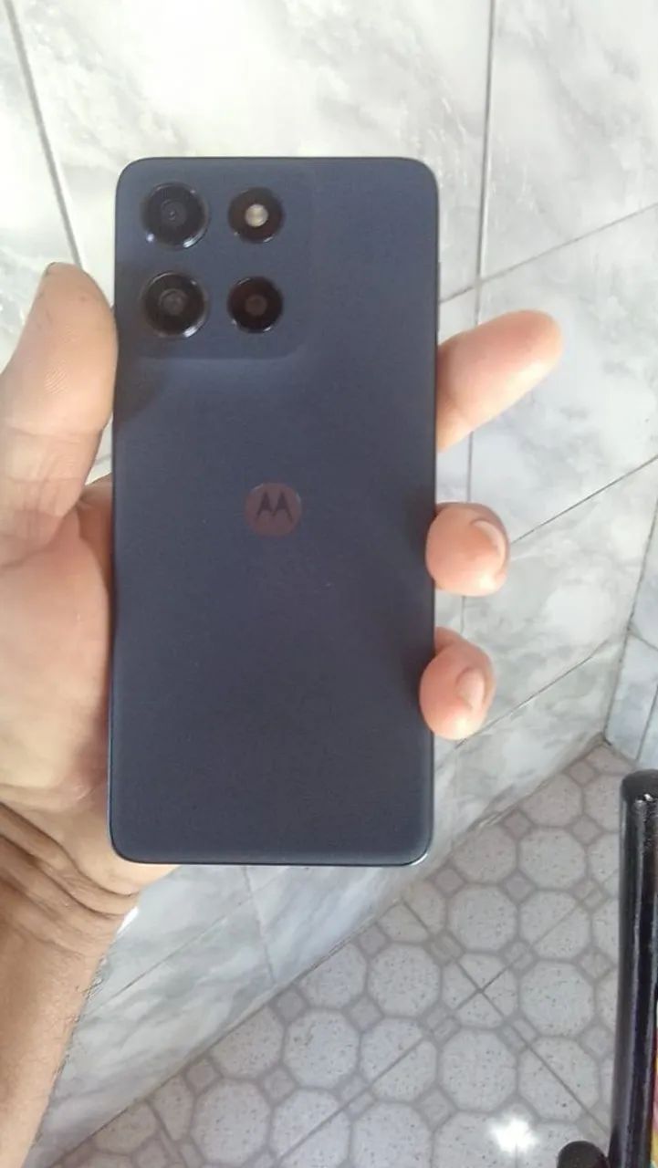 Vendo ou troco moto g56 5g  8 de ram e 256 - Foto 4