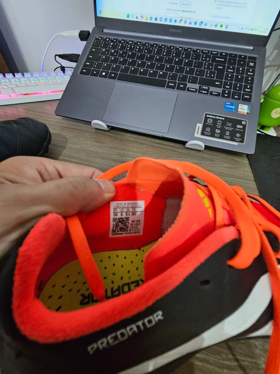 Chuteira Adidas Predator - Foto 4